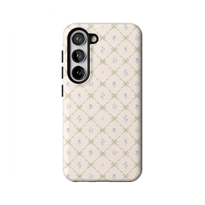 Petit Petals | Dainty Lattice Case