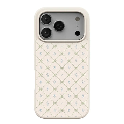 Petit Petals | Dainty Lattice Case