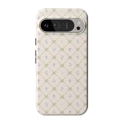 Petit Petals | Dainty Lattice Case
