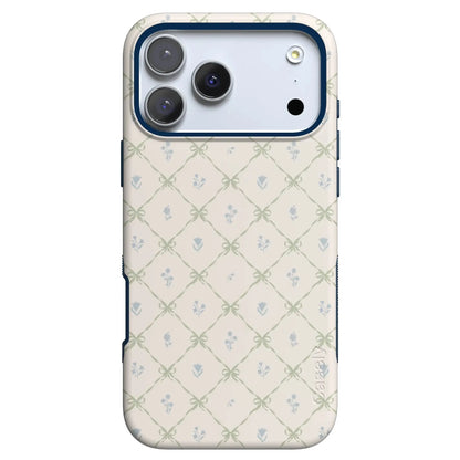 Petit Petals | Dainty Lattice Case