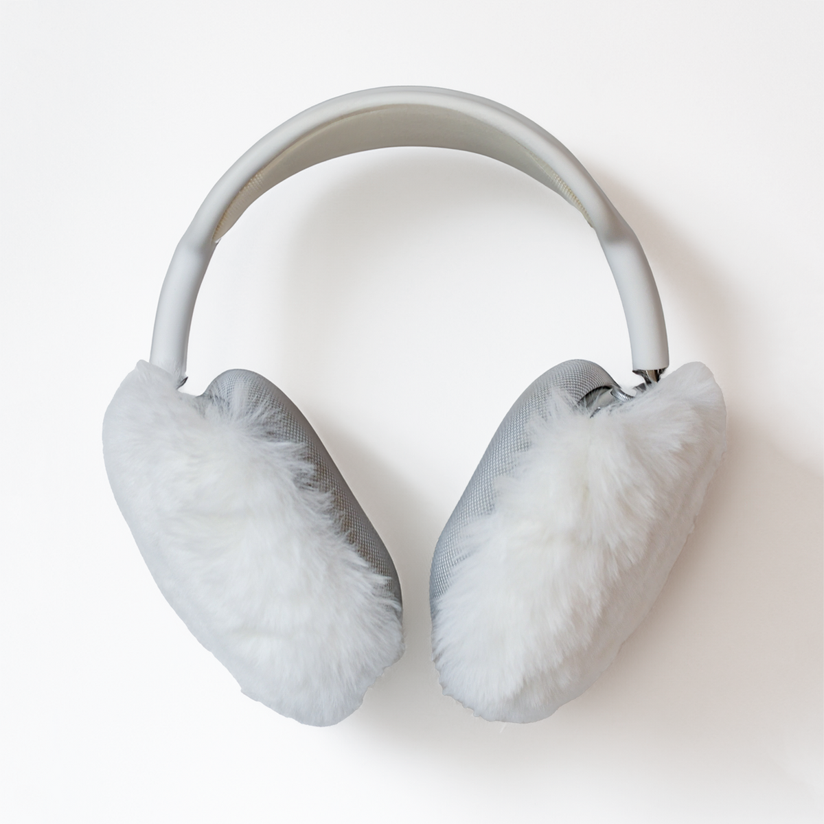 White Fluffy Earmuffs | AirPods Max Case
